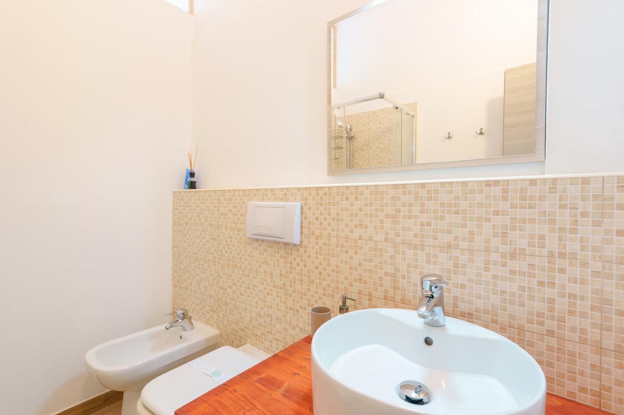 Bissenti Rooms Cagliari Esterno foto